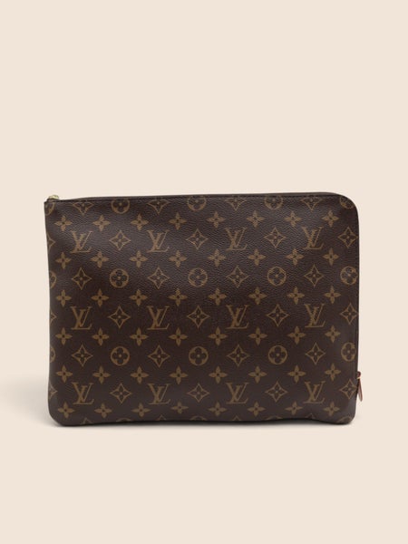 Louis Vuitton Etui Voyage MM