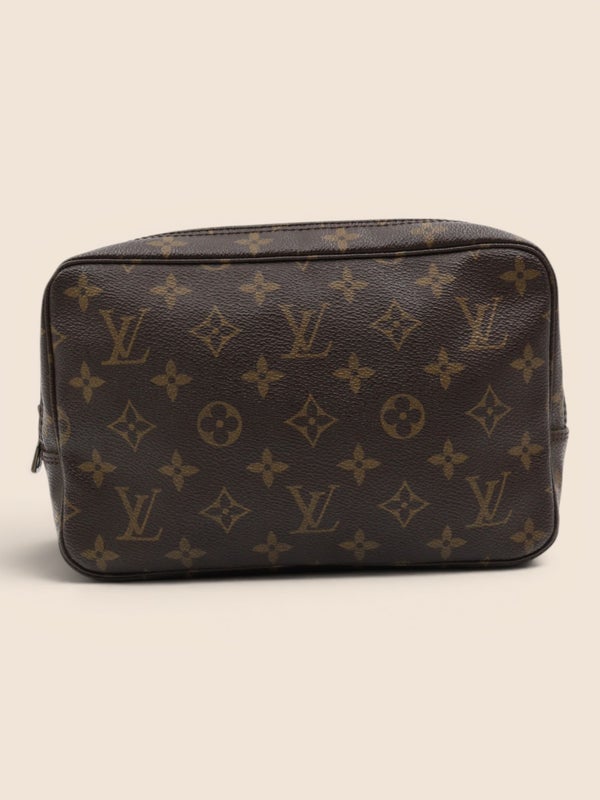 Louis Vuitton Trousse Toilette 24