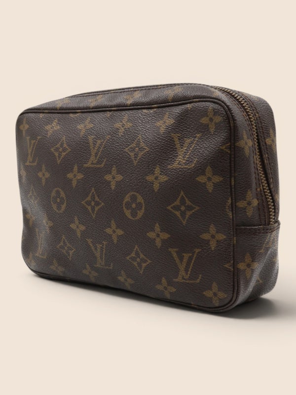 Louis Vuitton Trousse Toilette 24