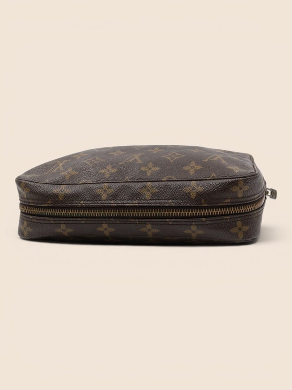 Louis Vuitton Trousse Toilette 24