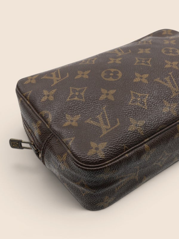 Louis Vuitton Trousse Toilette 24