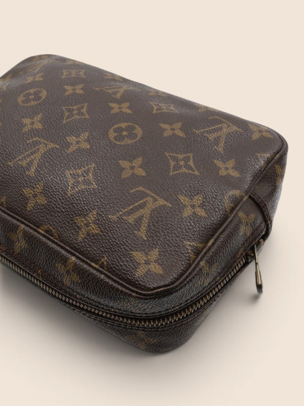 Louis Vuitton Trousse Toilette 24