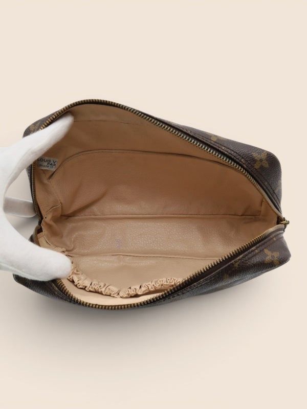 Louis Vuitton Trousse Toilette 24